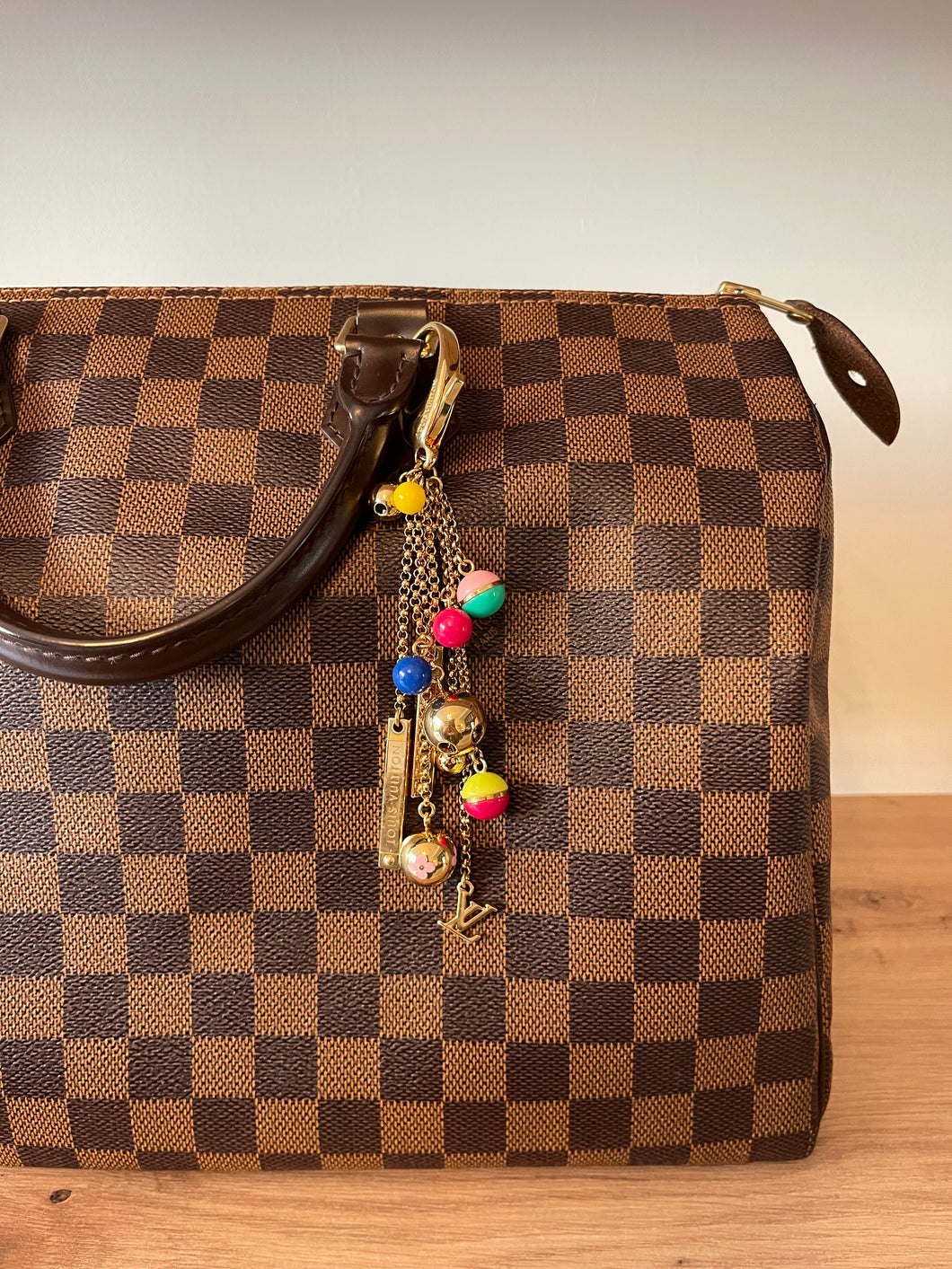 LOUIS VUITTON SCHLÜSSELANHÄNGER / TASCHENANHÄNGER