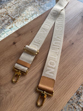 Lade das Bild in den Galerie-Viewer, LOUIS VUITTON SCHULTERRIEMEN
