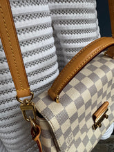 Lade das Bild in den Galerie-Viewer, LOUIS VUITTON CROISETTE
