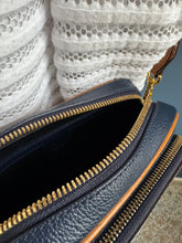 Lade das Bild in den Galerie-Viewer, MCM CROSSBODY BAG
