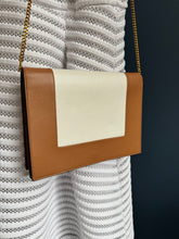 Lade das Bild in den Galerie-Viewer, CÉLINE FRAME EVENING CLUTCH
