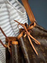 Lade das Bild in den Galerie-Viewer, LOUIS VUITTON NOÉ GRANDE
