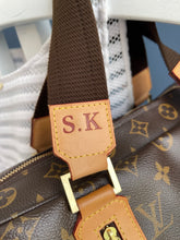 Lade das Bild in den Galerie-Viewer, LOUIS VUITTON SAC BOSPHORE
