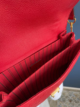 Lade das Bild in den Galerie-Viewer, LOUIS VUITTON MÉTIS EMPREINTE

