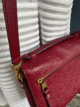 Lade das Bild in den Galerie-Viewer, LOUIS VUITTON MÉTIS EMPREINTE
