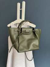 Lade das Bild in den Galerie-Viewer, CÉLINE BIG BAG
