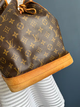 Lade das Bild in den Galerie-Viewer, LOUIS VUITTON NOÉ GRANDE
