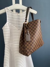 Lade das Bild in den Galerie-Viewer, LOUIS VUITTON GRACEFUL MM
