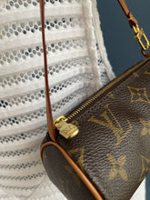 Lade das Bild in den Galerie-Viewer, LOUIS VUITTON PAPILLON MINI
