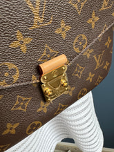 Lade das Bild in den Galerie-Viewer, LOUIS VUITTON MÉTIS
