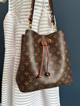 Lade das Bild in den Galerie-Viewer, LOUISS VUITTON NÉONOÉ
