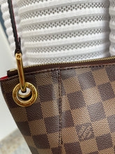 Lade das Bild in den Galerie-Viewer, LOUIS VUITTON SOUTH BANK

