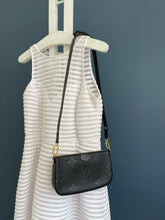 Lade das Bild in den Galerie-Viewer, LOUIS VUITTON POCHETTE
