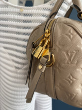 Lade das Bild in den Galerie-Viewer, LOUIS VUITTON SPEEDY 25 EMPREINTE
