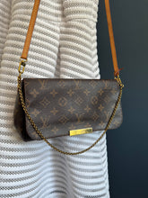 Lade das Bild in den Galerie-Viewer, LOUIS VUITTON FAVORITE MM
