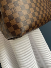 Lade das Bild in den Galerie-Viewer, LOUIS VUITTON GRACEFUL MM
