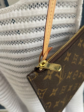 Lade das Bild in den Galerie-Viewer, LOUIS VUITTON CLUTCH
