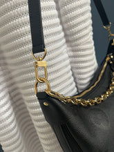 Lade das Bild in den Galerie-Viewer, LOUIS VUITTON LOOP HOBO
