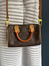 Lade das Bild in den Galerie-Viewer, LOUIS VUITTON NANO SPEEDY
