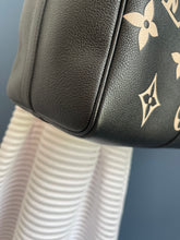 Lade das Bild in den Galerie-Viewer, LOUIS VUITTON KEEPALL 45 EMPREINTE BICOLOR
