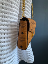 Lade das Bild in den Galerie-Viewer, MCM TRACY
