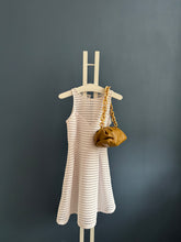 Lade das Bild in den Galerie-Viewer, BOTTEGA VENETA CHAIN POUCH
