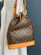 Lade das Bild in den Galerie-Viewer, LOUIS VUITTON NOÉ GRANDE
