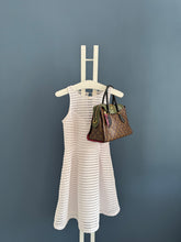 Lade das Bild in den Galerie-Viewer, LOUIS VUITTON TUILERIES
