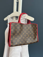 Lade das Bild in den Galerie-Viewer, LOUIS VUITTON POPINCOURT PM

