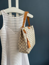 Lade das Bild in den Galerie-Viewer, LOUIS VUITTON GRACEFUL PM
