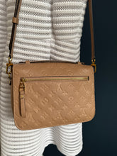 Lade das Bild in den Galerie-Viewer, LOUIS VUITTON MÉTIS EMPREINTE
