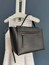 Lade das Bild in den Galerie-Viewer, CÉLINE BELT MINI

