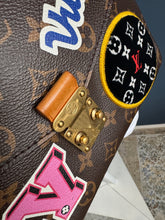 Lade das Bild in den Galerie-Viewer, LOUIS VUITTON MÉTIS PATCHES
