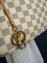 Lade das Bild in den Galerie-Viewer, LOUIS VUITTON ATRSY MM
