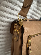 Lade das Bild in den Galerie-Viewer, LOUIS VUITTON MÉTIS EMPREINTE
