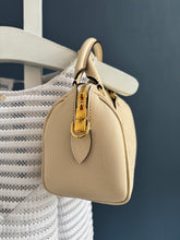 Lade das Bild in den Galerie-Viewer, LOUIS VUITTON SPEEDY 20 EMPREINTE
