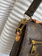 Lade das Bild in den Galerie-Viewer, LOUIS VUITTON MÉTIS
