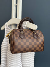 Lade das Bild in den Galerie-Viewer, LOUIS VUITTON SPEEDY 20
