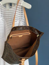 Lade das Bild in den Galerie-Viewer, LOUIS VUITTON ALL-IN
