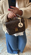 Lade das Bild in den Galerie-Viewer, LOUIS VUITTON MÉTIS
