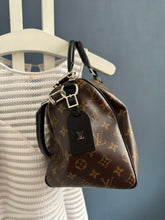 Lade das Bild in den Galerie-Viewer, LOUIS VUITTON SPEEDY SOFT 30 DARK
