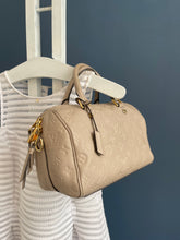 Lade das Bild in den Galerie-Viewer, LOUIS VUITTON SPEEDY 25 EMPREINTE
