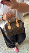 Lade das Bild in den Galerie-Viewer, LOUIS VUITTON SPEEDY 20
