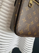 Lade das Bild in den Galerie-Viewer, LOUIS VUITTON MÉTIS

