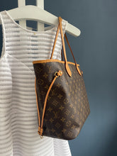 Lade das Bild in den Galerie-Viewer, LOUIS VUITTON NEVERFULL MM
