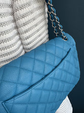 Lade das Bild in den Galerie-Viewer, CHANEL DOUBLE FLAP JUMBO
