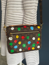 Lade das Bild in den Galerie-Viewer, LOUIS VUITTON MÉTIS YAYOI KUSAMA DOTS

