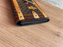 Lade das Bild in den Galerie-Viewer, LOUIS VUITTON TWIST GELDBÖRSE
