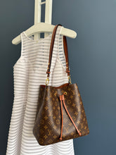Lade das Bild in den Galerie-Viewer, LOUIS VUITTON NÉONOÉ
