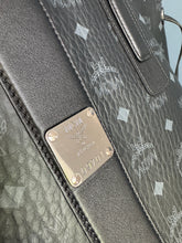 Lade das Bild in den Galerie-Viewer, MCM SHOPPER MEDIUM
